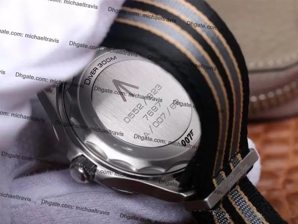 Cal.8806 Super Mens relógios de qualidade Movimento Sahire Mirror Titanium Case 42mm Profundidade à prova d'água 300m Nylon Watch Band Pin Buckle Watch 229304