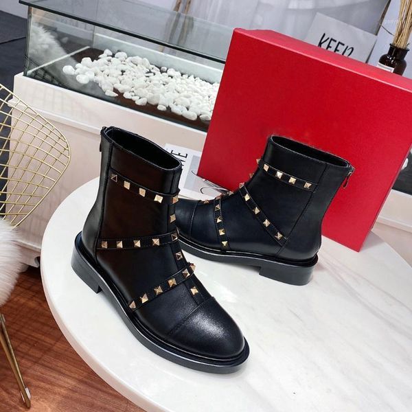 

2021 women's leather with rivets fashion trend boots1, Black
