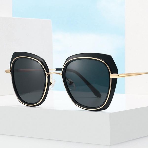 

fashion star same european and american polarizing sunglasses fashion tr frame metal legged sunglasses for men and women, White;black