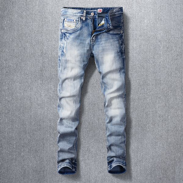 

2021 new italian style fashion men jeans retro light blue elastic ripped denim pants vintage designer cotton long trousers 2rsj