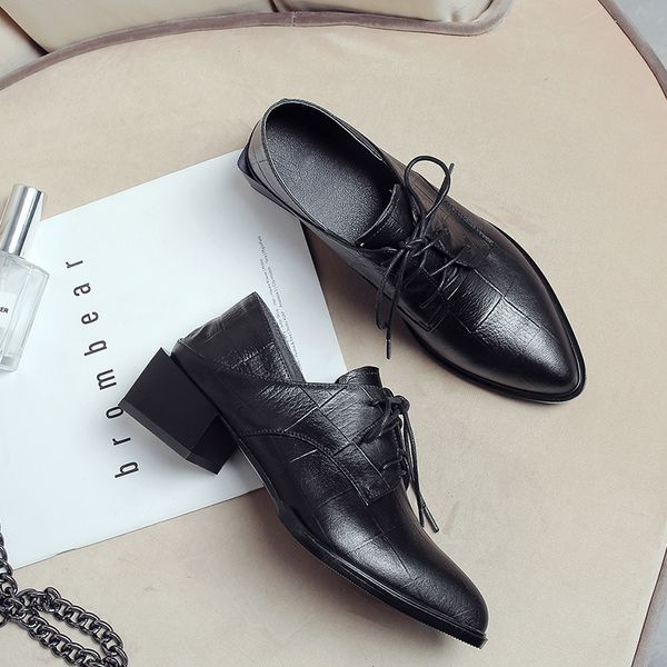 

female pumps 2021 plus size pointed in relief trellises british style lace shoes ladies'shoes 6mlx, Black
