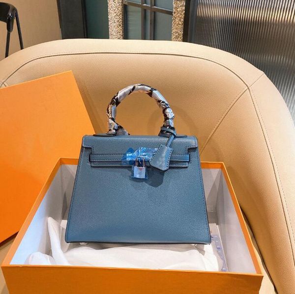 

luxurys designers leather clutch bag 2020 new women original brand fashion handbags gold silver buckle bags leather shoulder bags