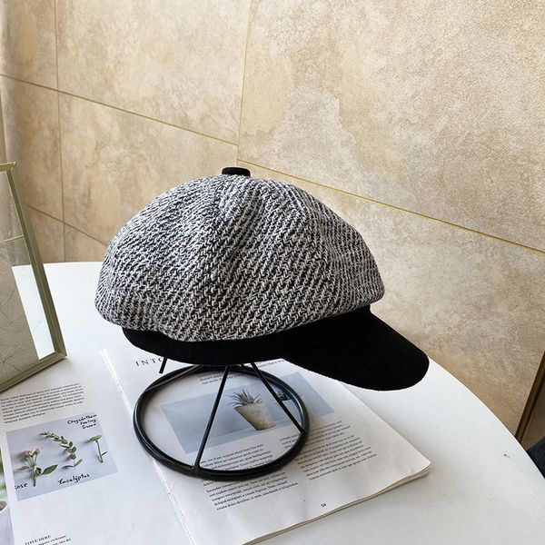 

stingy brim hats 2021 vintage autumn winter berets ladies hat octagonal cap for women plaid leather visors sboy painter, Blue;gray