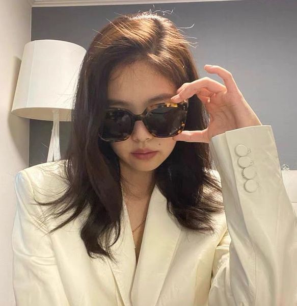 

jennie's leopard print co branded women's big face and thin sunglasses anti ultraviolet 2020 new model