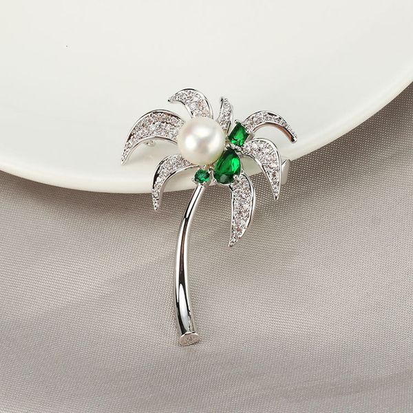 

2021 new luxury colour crystal brooches women natural pearl rhinestone brooch pins jewelry for female wedding scarf accessories 1jy2, White;black