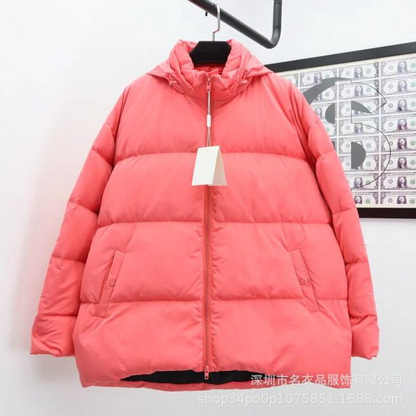

simple and comfortable down jacket in paris, Black