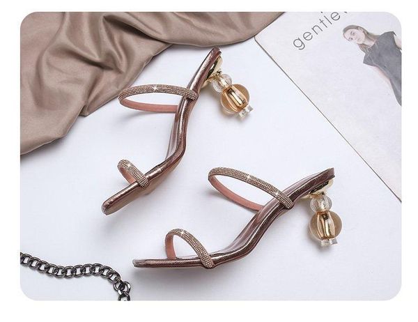 

2021 new sandals, women's fashion wear casual stiletto slippers, Black