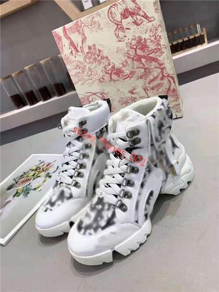 

2021 new classic fashion men and women casual sneakers, progettista womens fashion running shoes, ing, Black;red