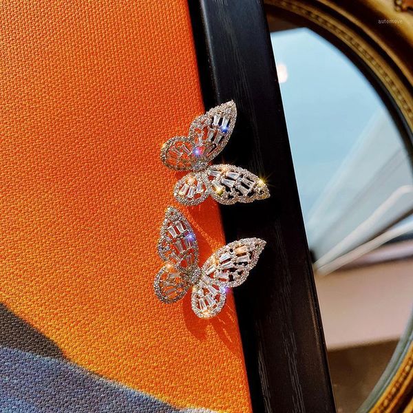 

2020 korea fashionable beautiful butterfly earrings exquisite copper inlaid with zircon for women1, Golden;silver