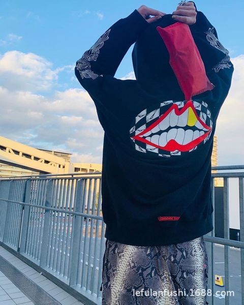 

outlet brand 2020 new crochin back glow big mouth hooded sweater for men and women, White