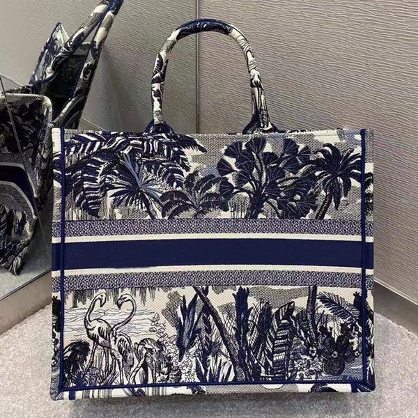 

the latest version 60880 coconut trees in summer smell of the sun the embroidery on whole is exquisite and not tacky fashion bags fashion