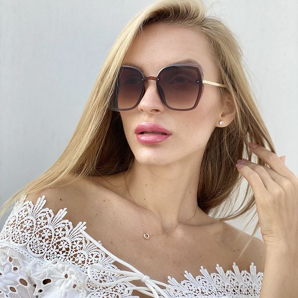 

2020 new fashion cut edge sunglasses women's net red same large frame sunglasses, White;black