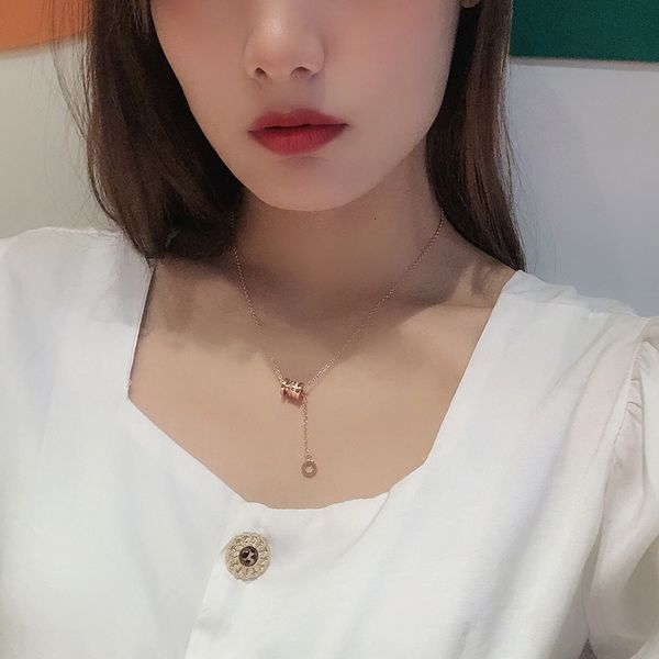 

clavicle necklace ladies chain fashion temperament