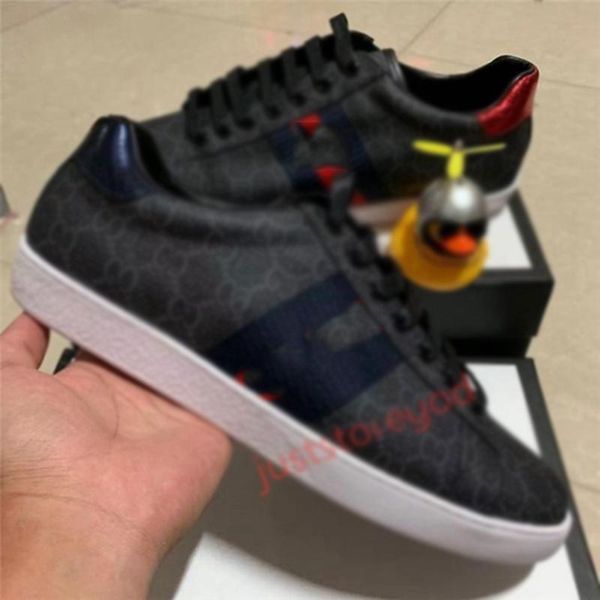 

последние кроссовки с блестящими кроссовками мужские сетки с заклепкими полосами, сопоставляются с ace повседневными высококачественными пла, Black;red