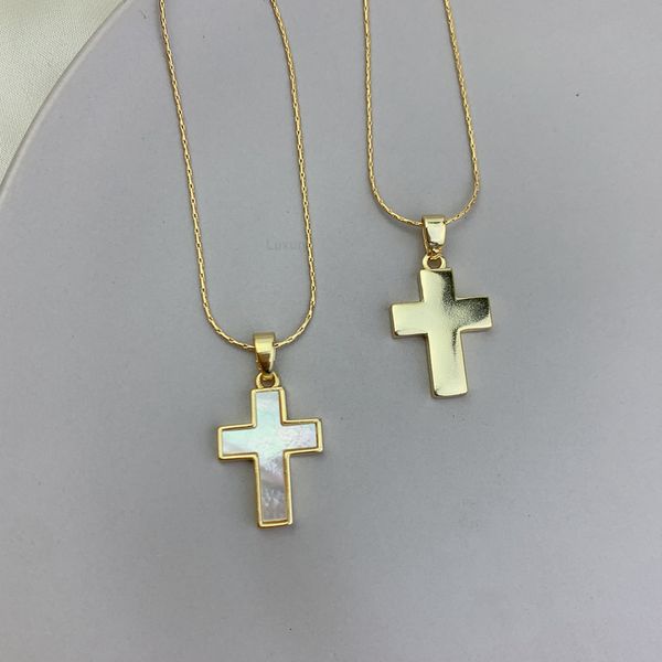 

fashion design necklace pendant liguxury jewelry accessories white fritillaria cross female personality clavicle chain natural shell, Silver