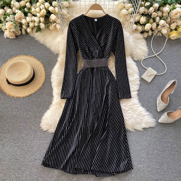 

2021 new singiny chic brilliant lurex velour female retro neck long the line dressed autumn fashion streetwear striped dress vnf0, Black;gray