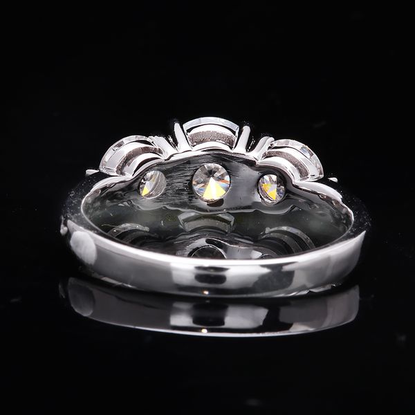 

2.0ctw 6.5mm round brilliant cut moissanite engagement halo ring three stone style solid real 18k white gold for lady df color q1219, Golden;silver