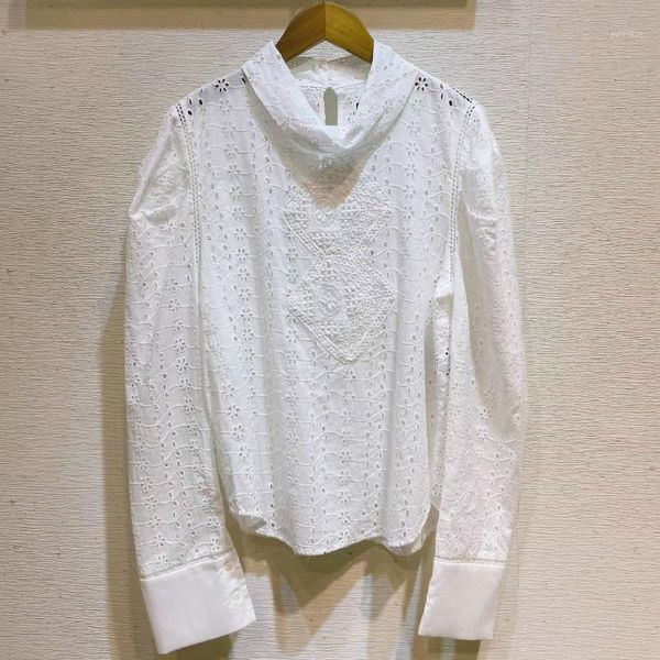 

spring / summer 2020 white lace cutout shirt women's round neck shirt1