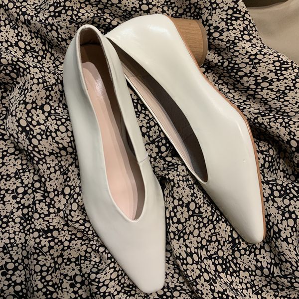 

2021 new arrival female genuine high-heeled black-white rice shoes uve8