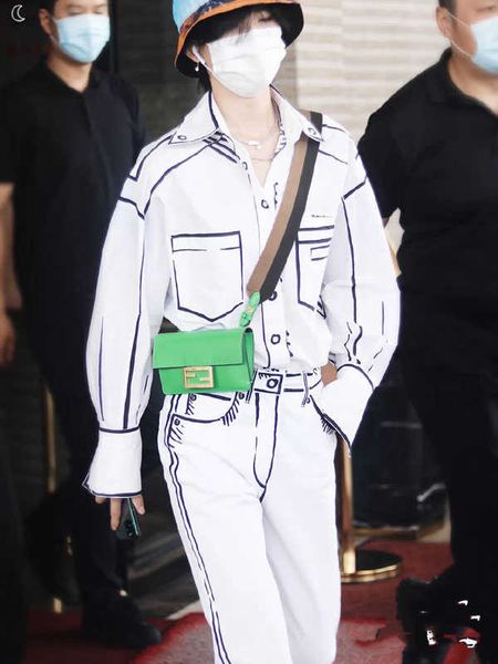 

мужская женская куртка куртка с писем печать мода мужская новая стильная рубашка 2021 случайные дамы t футболки уличная одежда одежда размер, White;black