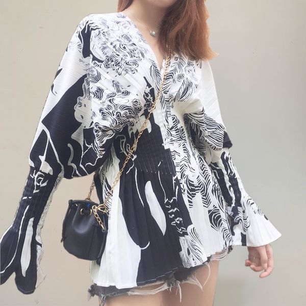 

[ewq] autumn pleated waist v-neck printed shirt ins design sense horn sleeve long sleeve female plus size purple blusas 201130, White