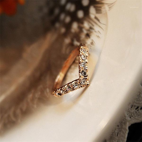 

2020 unique design style fashion classic v-shaped ring ring finger jewelry accessories1, Golden;silver