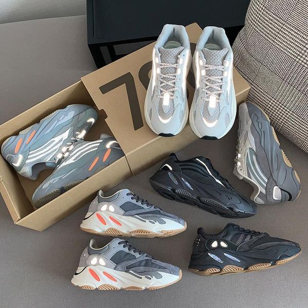 

2020 700 runner mauve kanye west wave Static shoes men women s Black White Blue grey sports designer athletics sneakers 36-46 8a4dc61a#
