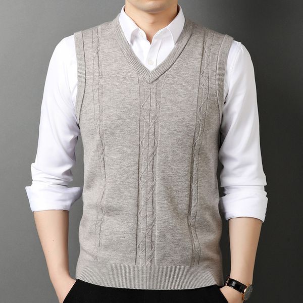 

2020 autumn new knitwear men's slim and versatile dad v-neck sleeveless sweater vest camille, Black;white