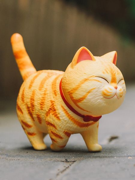 

iju4hgenuine actoys animation peripheral tableornaments bell blind cat hand made toys two yuan doll box eggs9kjyu, Silver