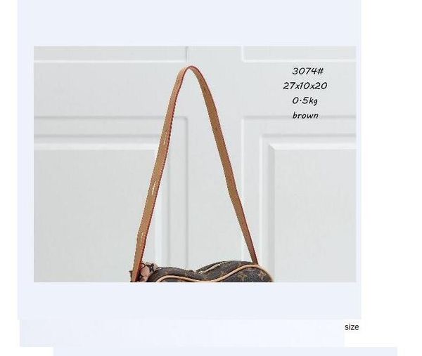 

2021 New design brand women shoulder bag heart-shaped bag, Red