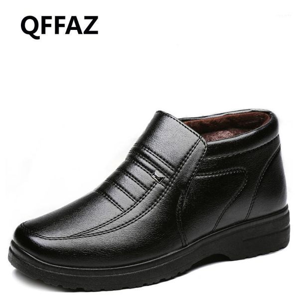 

qffaz men winter shoes black color snow boots plush inside anti skid bottom keep warm waterproof men boots sapato masculino1