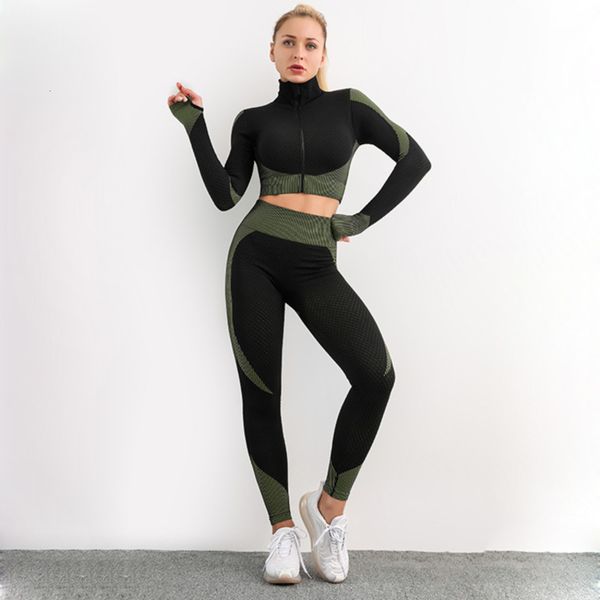 

plush autumn and seamless winter new thickened yoga women's long sleeve peach hip exercise suit, Gray