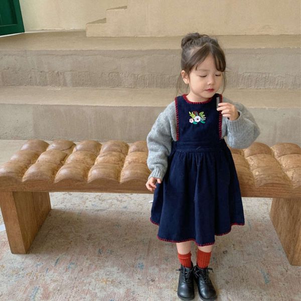 

winter new girl's strap skirt 2020 corduroy plush embroidery delicate sweet princs drs, Red;yellow