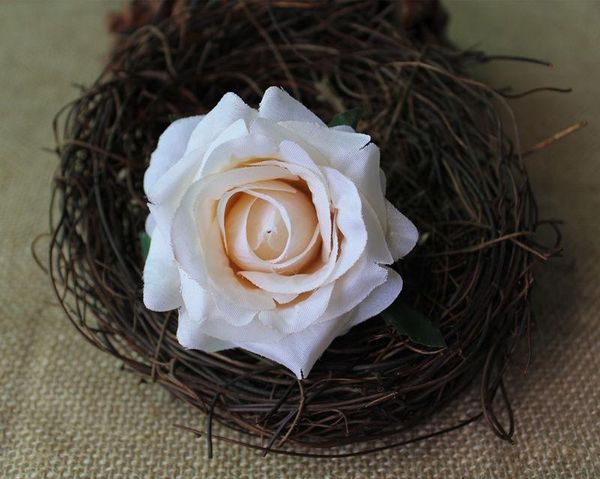 

50 шт. шелковая искусственная роза цветок головы свадебные вечеринки коробка подарки аксессуар рождественские декор венок шелк роза флорес и