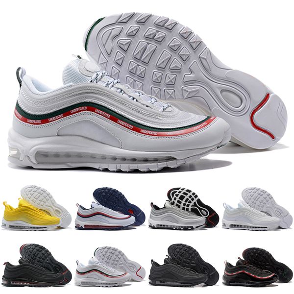 

2021 mens running shoes triple black white reflective bred game royal men women sports sneakers