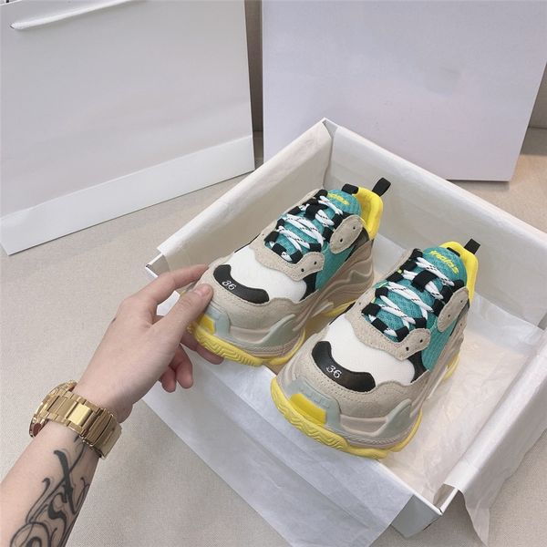 

bimuduiyu brand summer breathable mesh lovers casual shoes fashion lightweight flat men sneakers shoes size eur:38-48#51588888, Black
