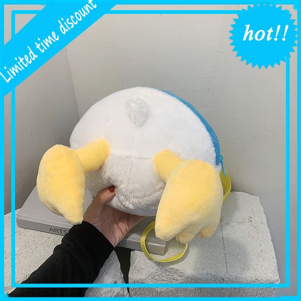 

cute autumn and winter 2020 new fashion ins cartoon butt girl versatile mobile messenger bag