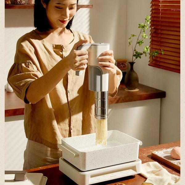 

multifunctional household electric noodle machine1