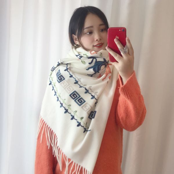 

vo2h autumn summer winter scarf sunscreen cutout cut flower scarf spring and travel female shawl towel silk beach imitation, Black;white