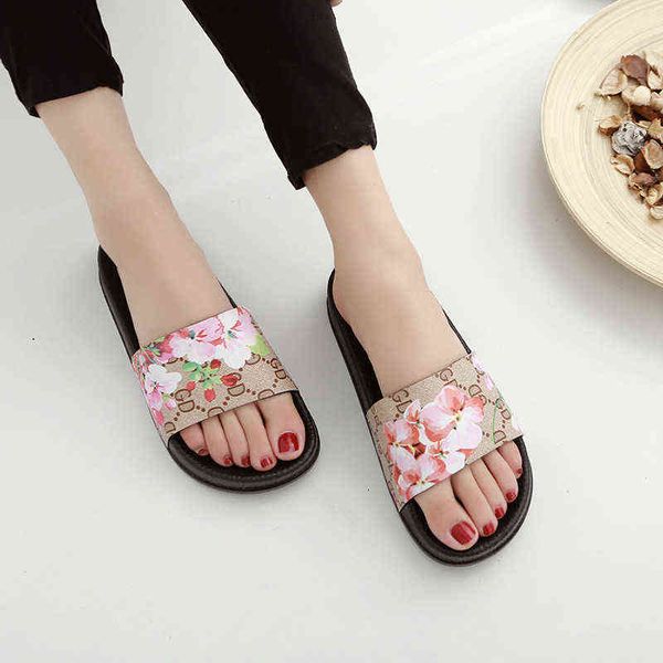 

new women slippers summer soft footwear fashion female water shoes slides outdoor rubber flat women's sandals beach plastic shoe y22031, Black
