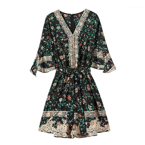 

summer 2020 new v collar horn sleeve lace print shorts wide legged women's pants1, Black;white