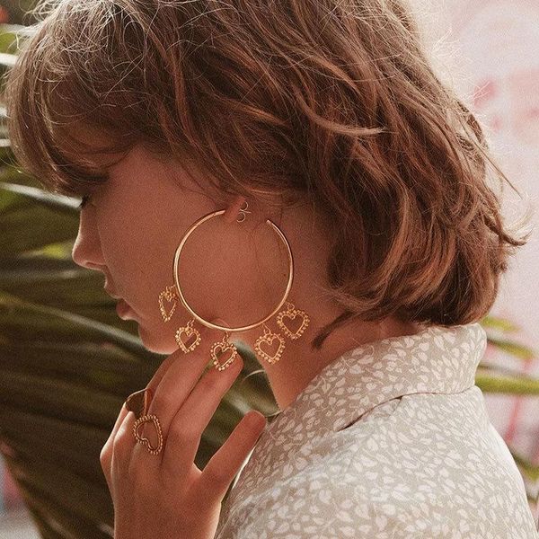 

hoop & huggie earrings for women fashion exaggerated round circle love out big jewelry wholesale, Golden;silver