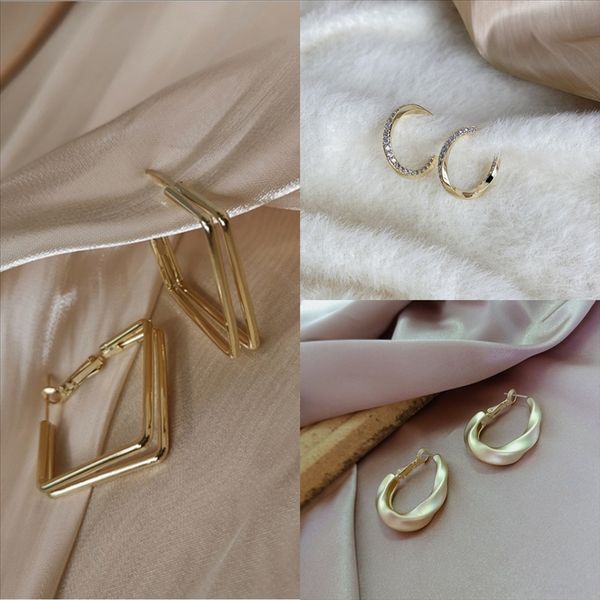 

mcu delicate charm silver cute earring black cz paved mini bar stud earrings for women bulgary girl sterling simple, Golden