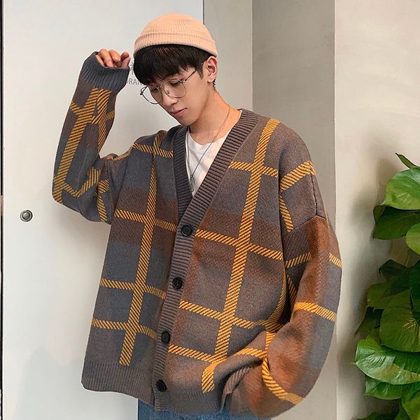 

2021 new new autumn red net plaid cardigan of loose men lazy wind knitted sweater gray stripe t57j, White;black