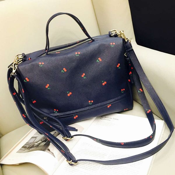 

luxurys designers new style in spring and summer fashion handbag cherry printing locomotive big large capacity women's bag