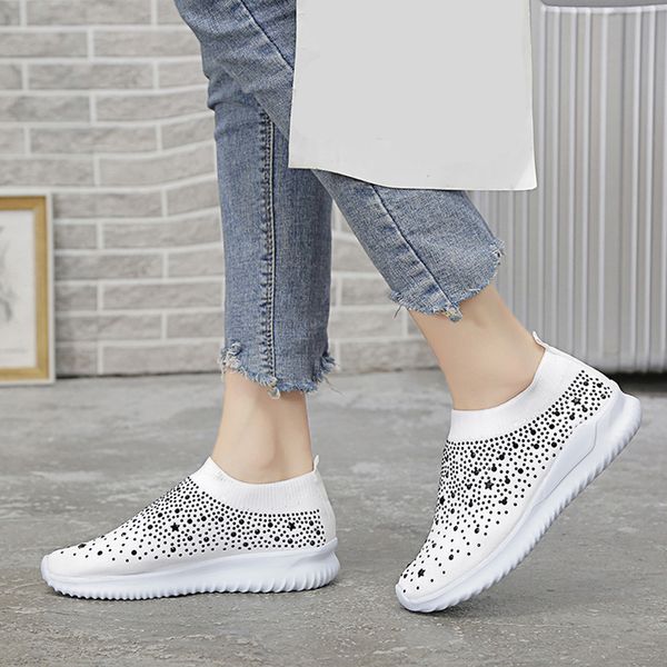 

2021 new gaoke ankle flat moccasins crystal fashion ladies slip breathable shoes k8cg, Black