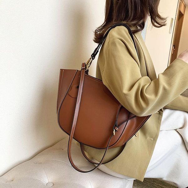 

all-match handbag 2020 new female bag large capacity retro casual tote shoulder bag simple messenger fashionable