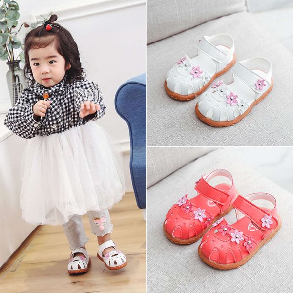 

2020 summer new girls' baotou fashion princs sho children's soft bottomed flat sandals, Black;red