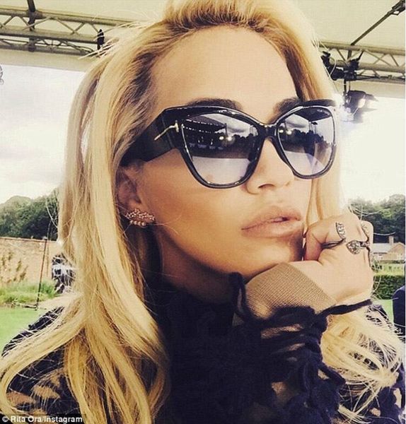 

2021 luxury italy brand designer oversized square sunglasses women retro round pink sun glasses female gafas de sol uv400 shades