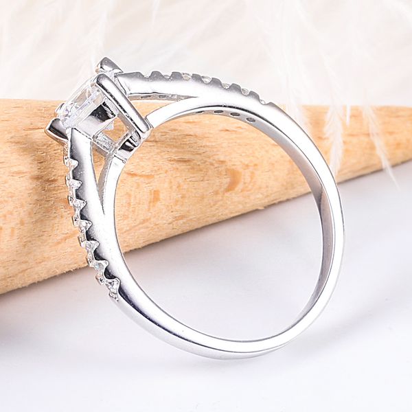 

fashion tonglin s925 sterling silver artificial diamond ring for women ring accessories new european and american fashion inlaid zircon orna